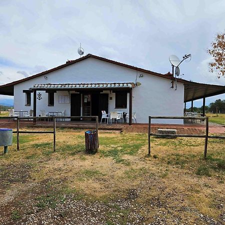 Hotel Rural Portilla De Monfraguee Toril  ภายนอก รูปภาพ