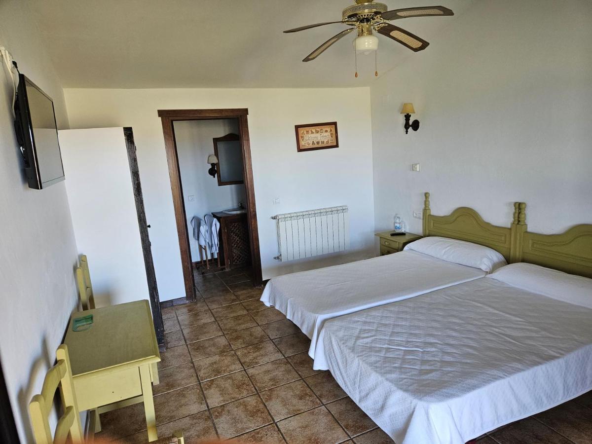 Hotel Rural Portilla De Monfraguee Toril  ภายนอก รูปภาพ