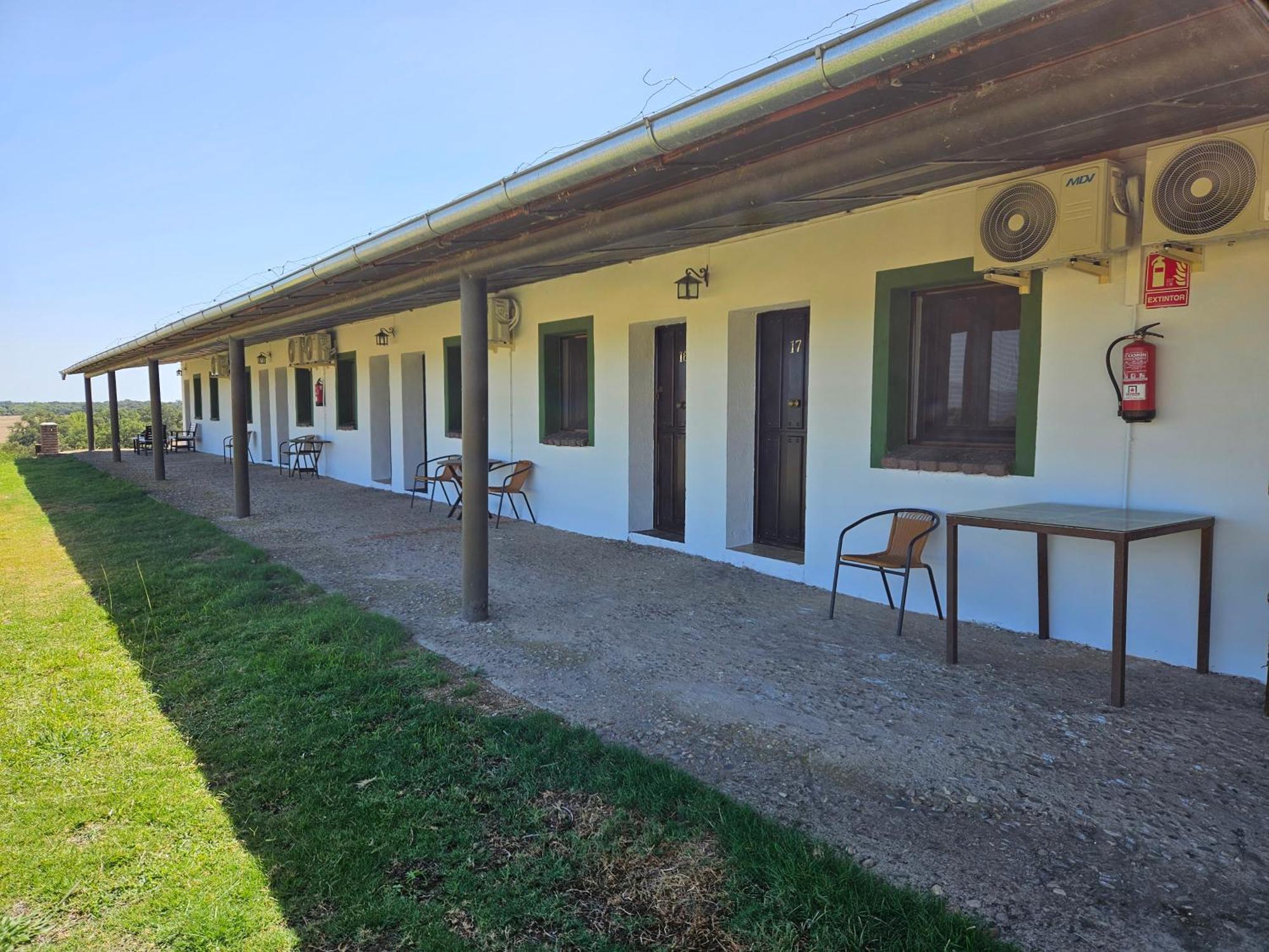 Hotel Rural Portilla De Monfraguee Toril  ภายนอก รูปภาพ